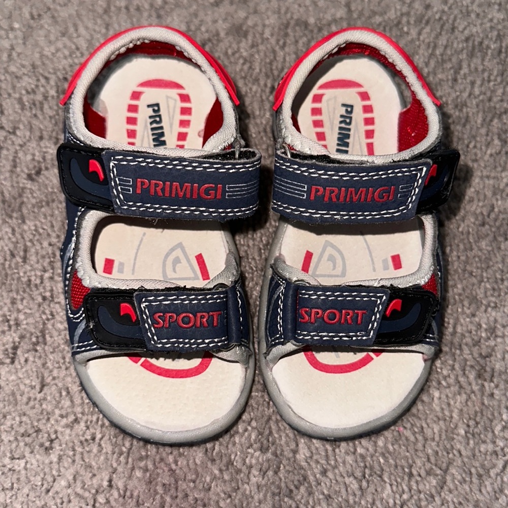 🏷️3 for $30🏷️ Brand New Primigi Sport sandals, size toddler 9 *FIT LIKE AN 8*